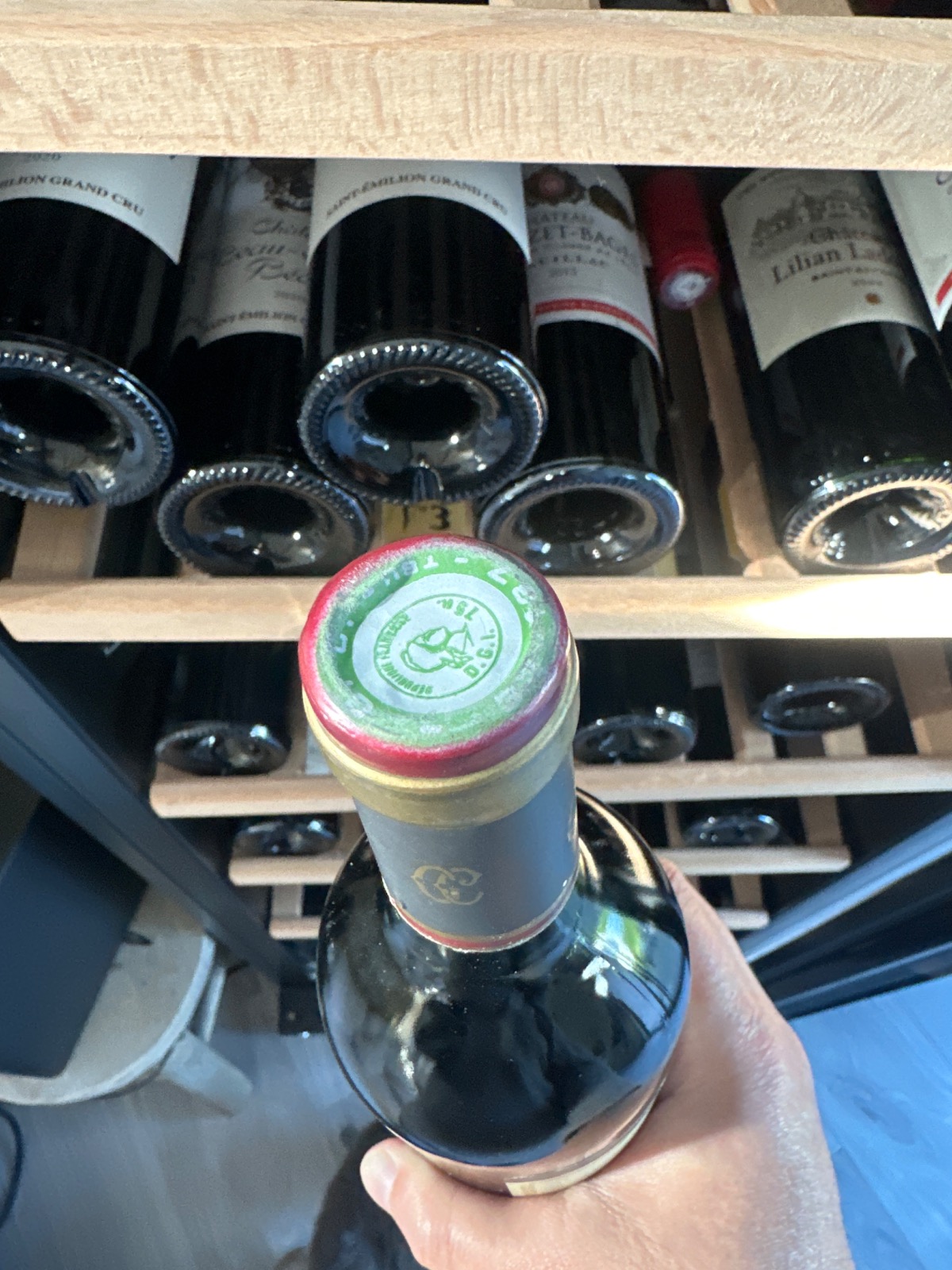 Château Talbot 1981 — vente entre particuliers 1001caves.fr Capsule — Château Talbot 1981 — 1001caves