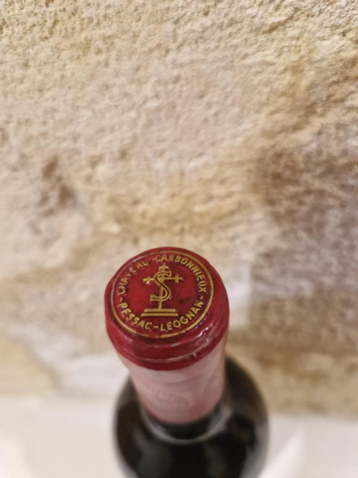 Château Carbonnieux 1989 — vente entre particuliers 1001caves.fr Capsule — Château Carbonnieux 1989 — 1001caves